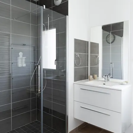 Le Marnier - Moderne & Montaigu-Vendee